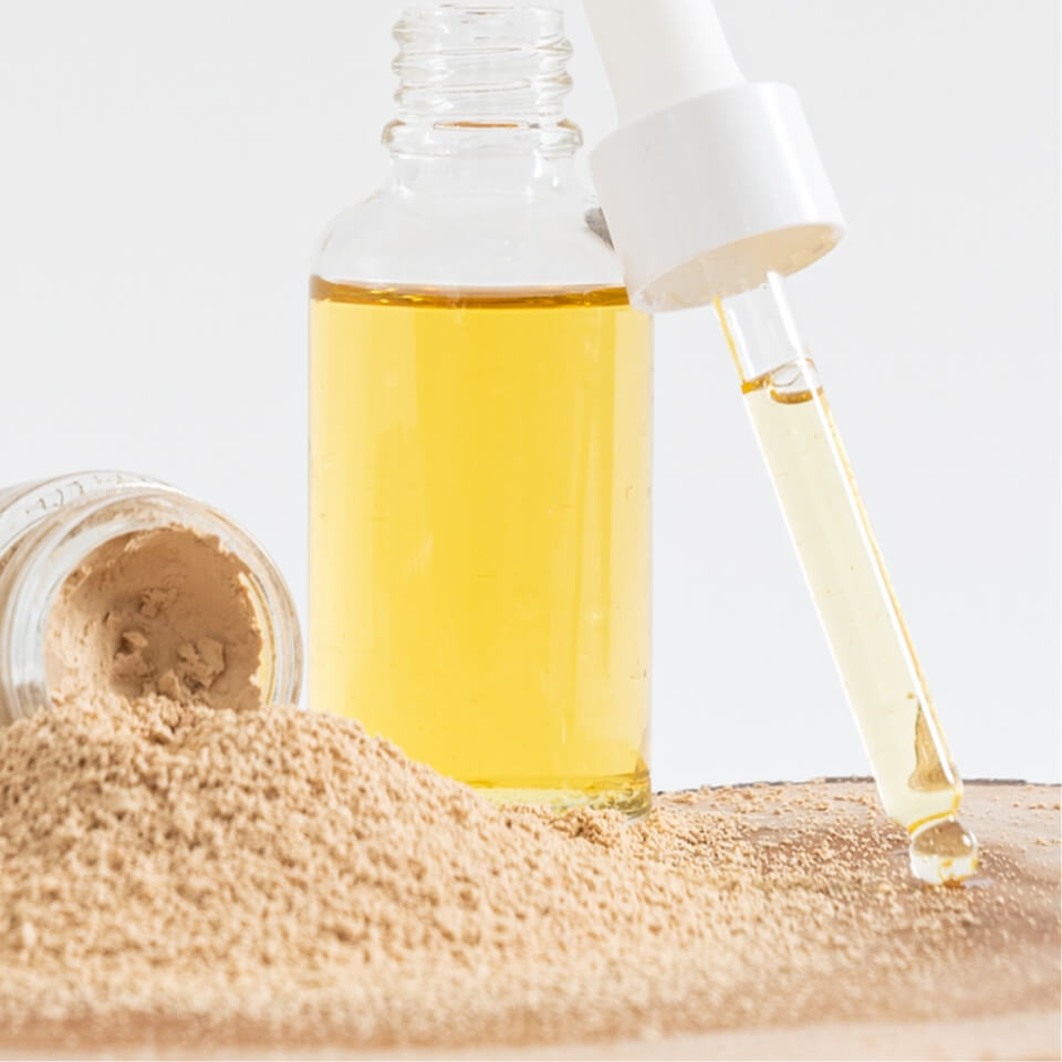 Quintis Sandalwood oil sample